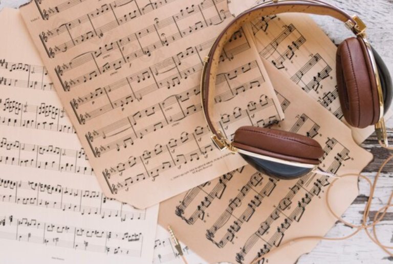 Unraveling the Major Scale and Its Chord Magic