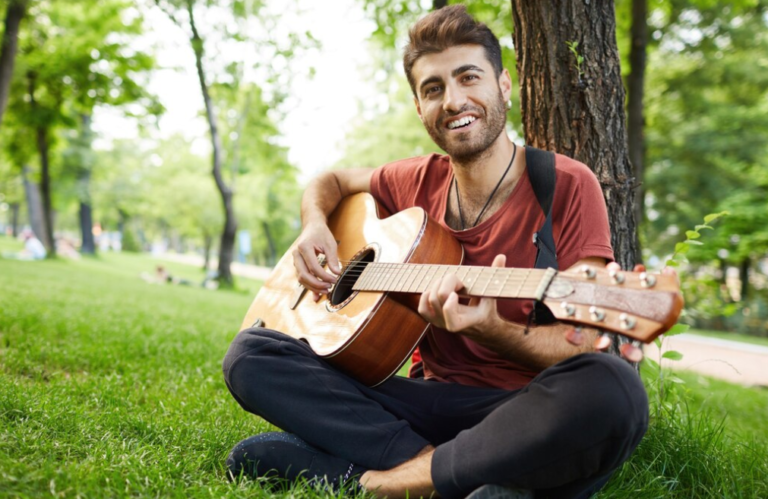 All you Need to Know About How To Play the E Minor Pentatonic Scale